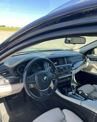 BMW Seria 5 cena 71000 przebieg: 269000, rok produkcji 2016 z Żnin małe 137
